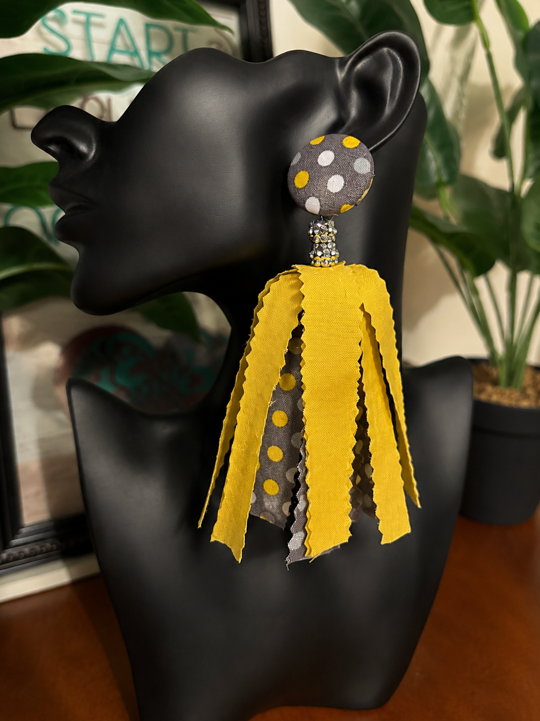 Dipped in Sunshine Tassel