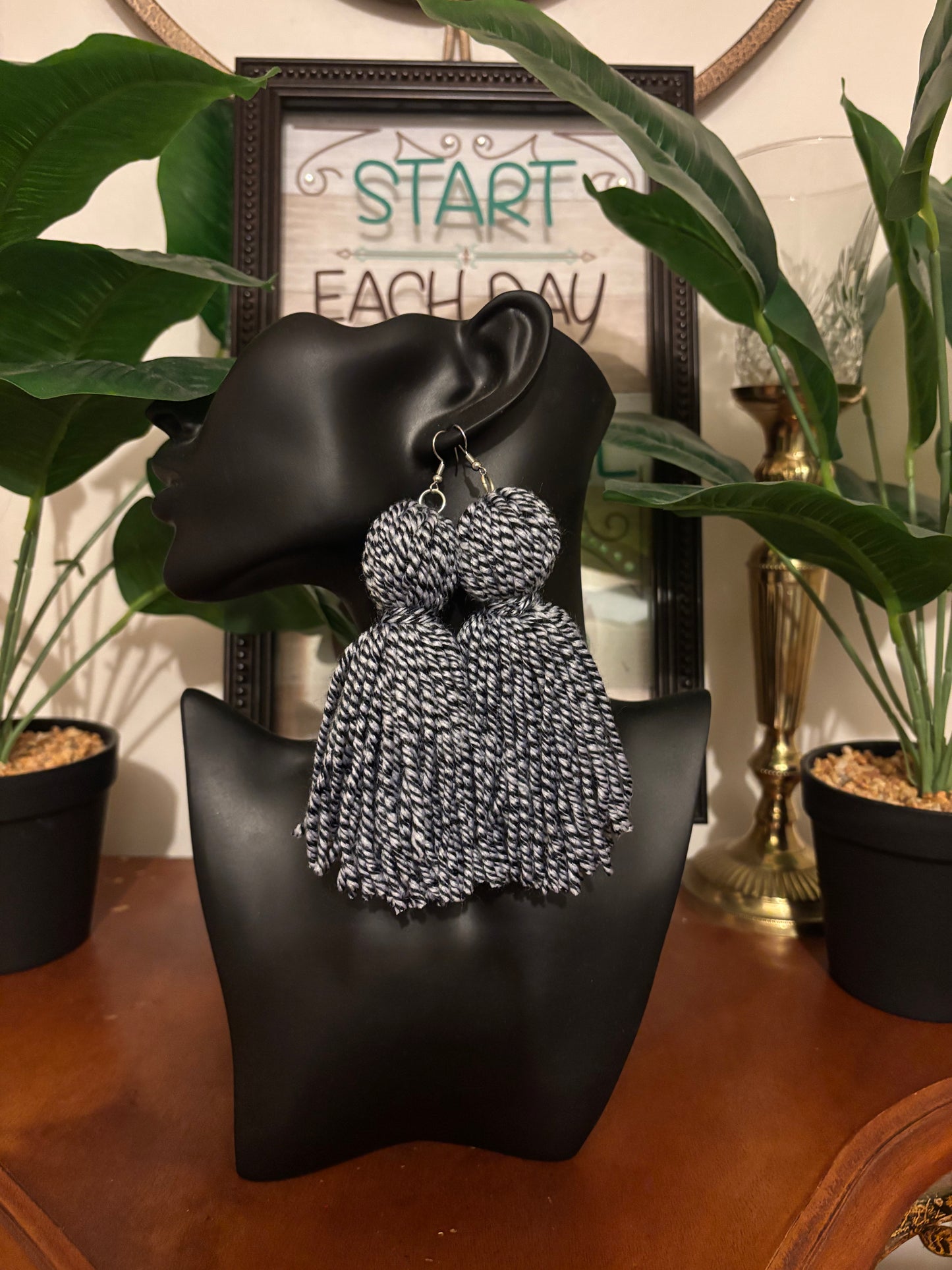 Black Ice Twist Tassels