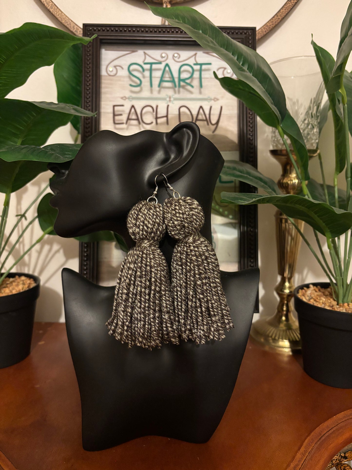 Cocoa Swirl Tassels