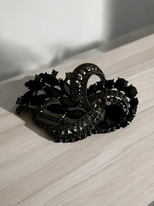 Rhinestone Flower Vine Brooch Black