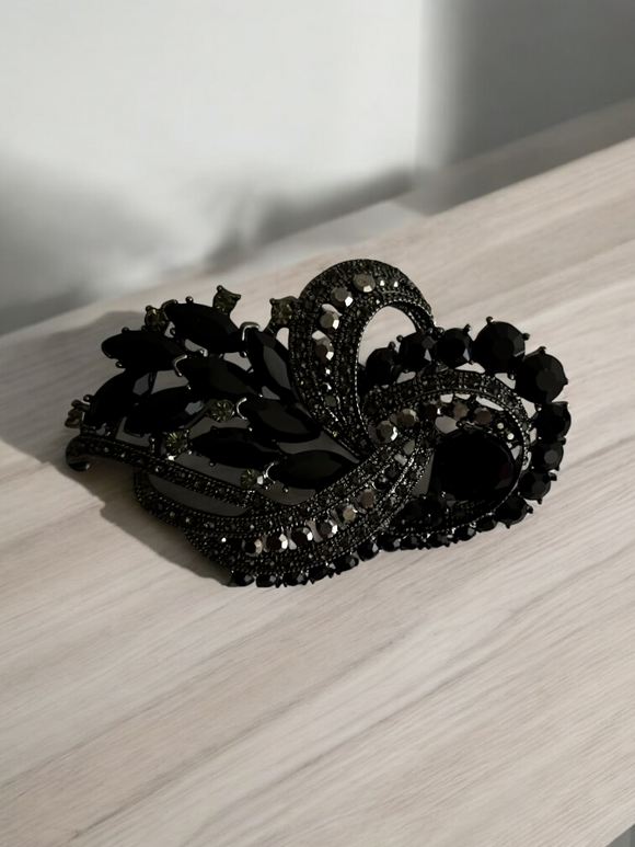 Rhinestone Flower Vine Brooch Black